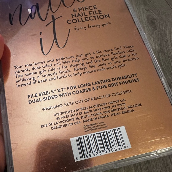 Nailed It 6Pcs Red Christmas Design Files 7inch File Size Dual Sided, Brand New - Picture 4 of 4